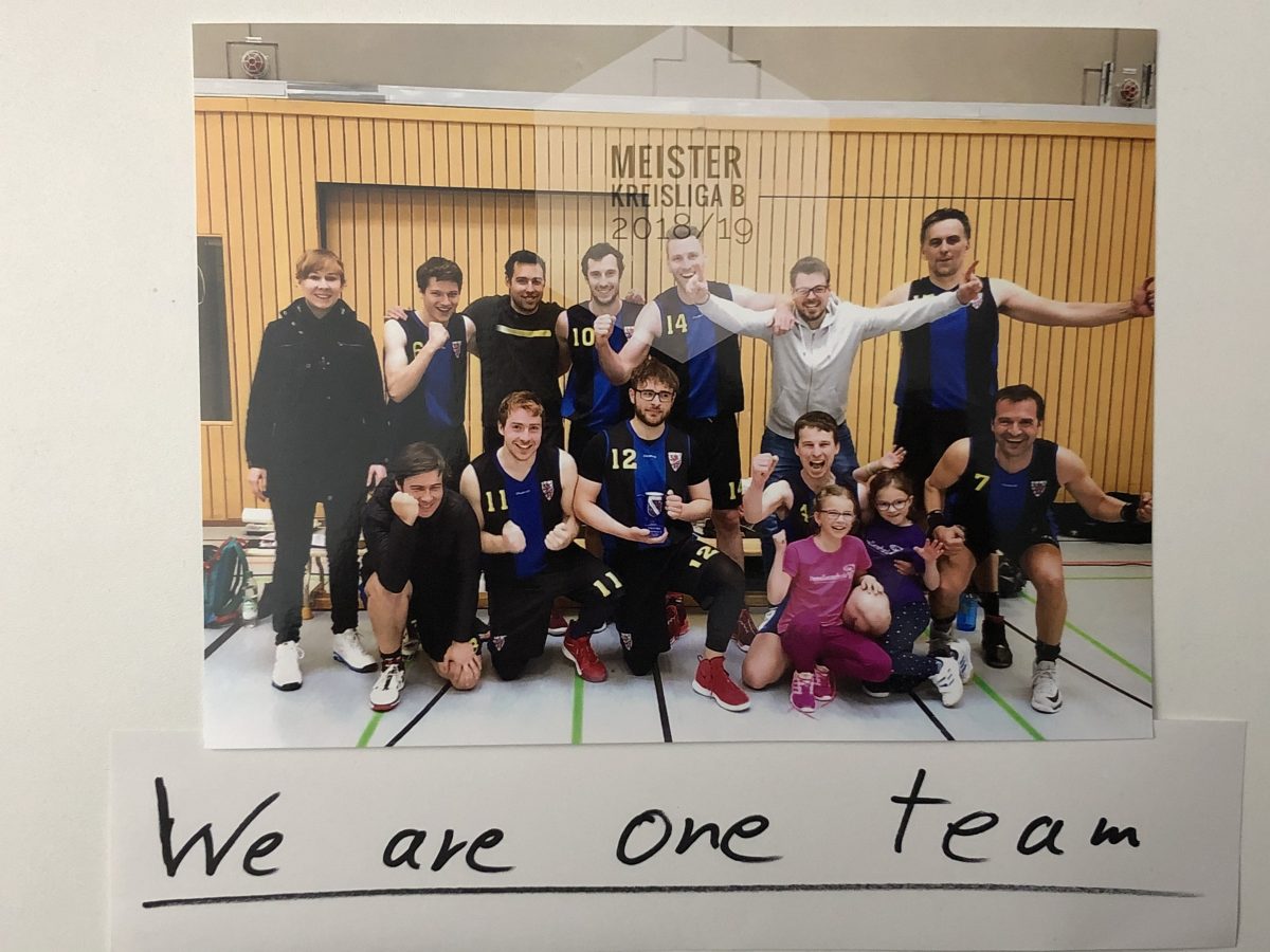 We are one team - Basketball